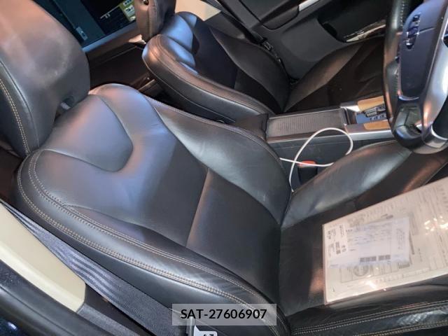 Volvo XC60 2011-06 7061291-19