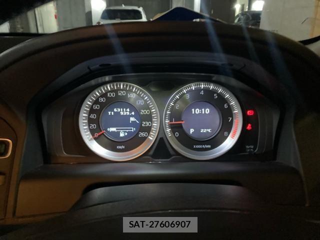 Volvo XC60 2011-06 7061291-23