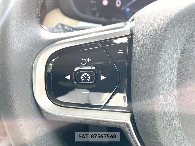 Volvo XC60 2025-06 7061280-13