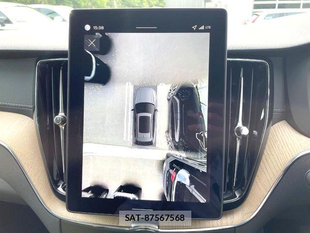 Volvo XC60 2025-06 7061280-7
