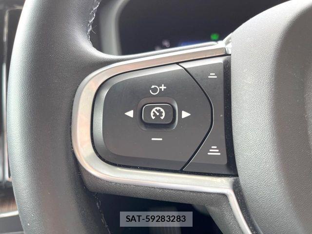 Volvo XC60 2021-12 7061286-9