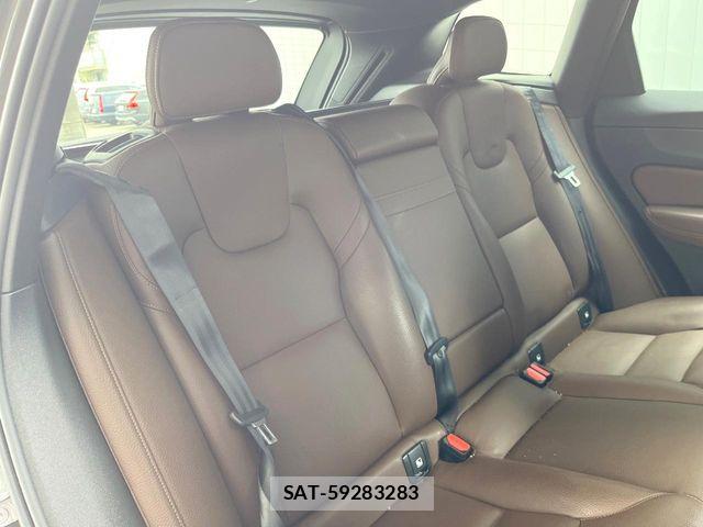 Volvo XC60 2021-12 7061286-12