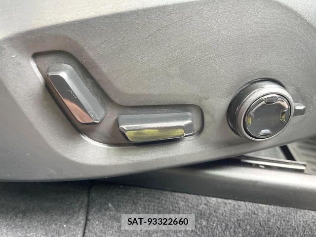 Volvo XC60 2021-11 7226826-9