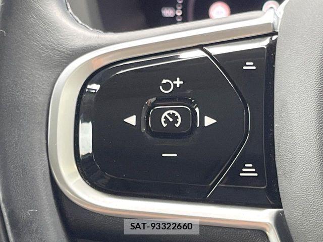 Volvo XC60 2021-11 7226826-12
