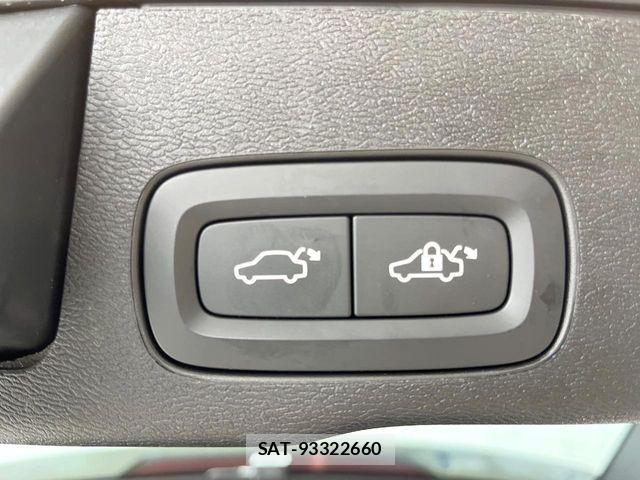 Volvo XC60 2021-11 7226826-18