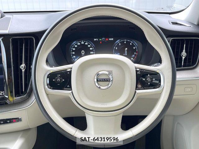 Volvo XC60 2017-10 7226820-10