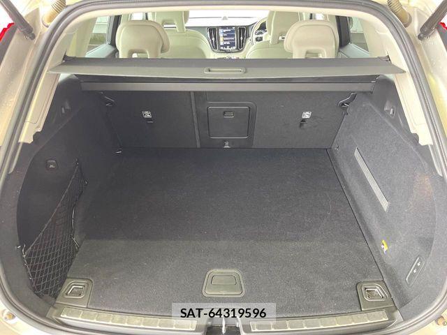 Volvo XC60 2017-10 7226820-15