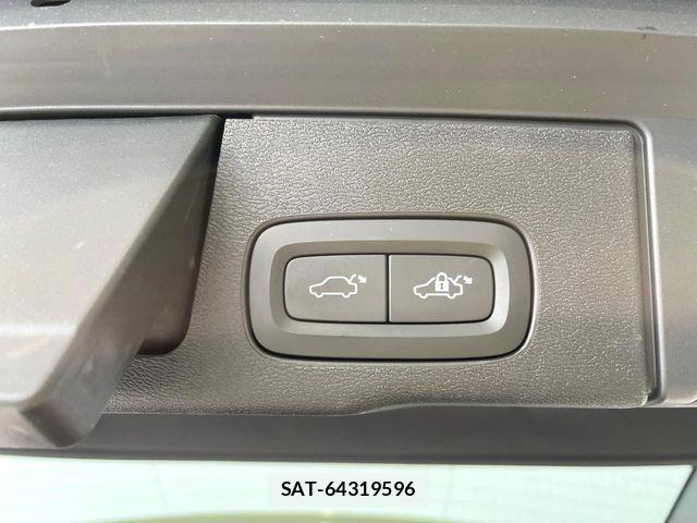 Volvo XC60 2017-10 7226820-16