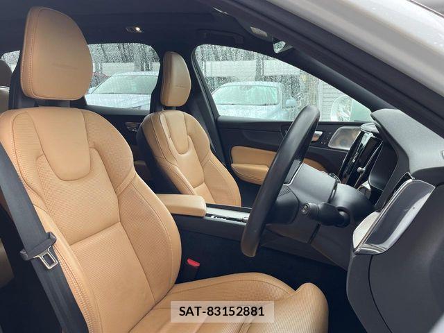 Volvo XC60 2017-11 7226818-12