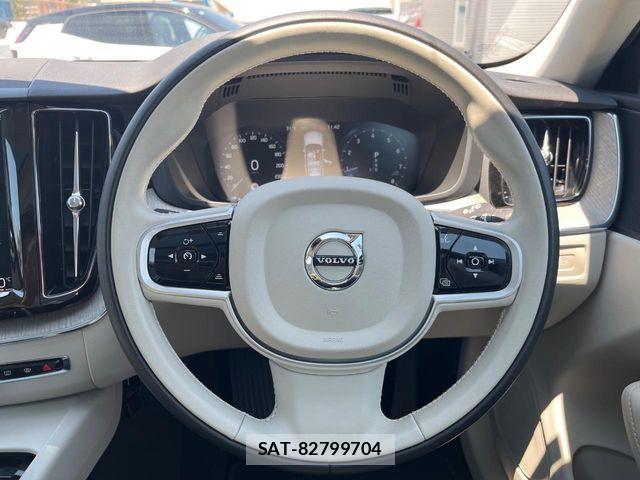 Volvo XC60 2018-04 7226822-10