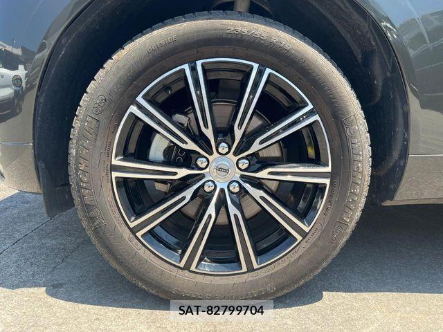 Volvo XC60 2018-04 7226822-14