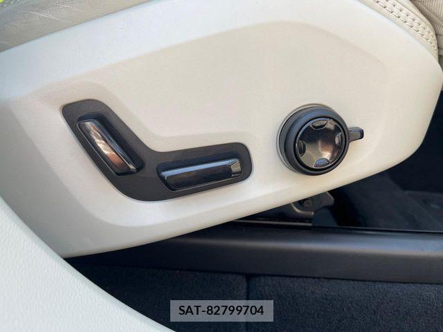 Volvo XC60 2018-04 7226822-8