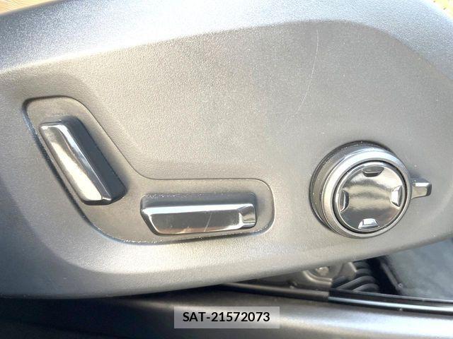 Volvo XC60 2022-08 7226827-9