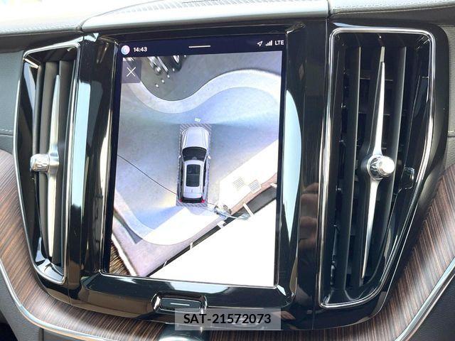 Volvo XC60 2022-08 7226827-7