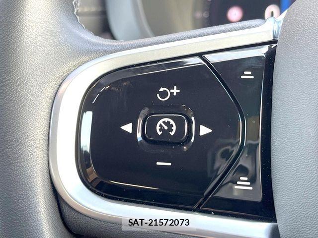 Volvo XC60 2022-08 7226827-8
