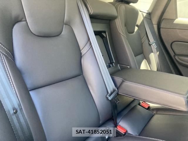 Volvo XC60 2022-09 7226828-11