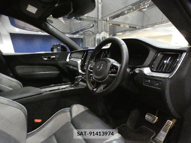 Volvo XC60 2019-12 7226825-11