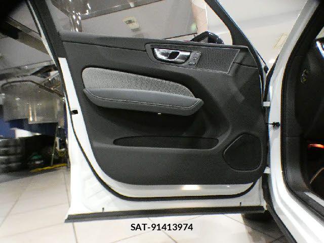 Volvo XC60 2019-12 7226825-20