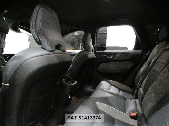 Volvo XC60 2019-12 7226825-26