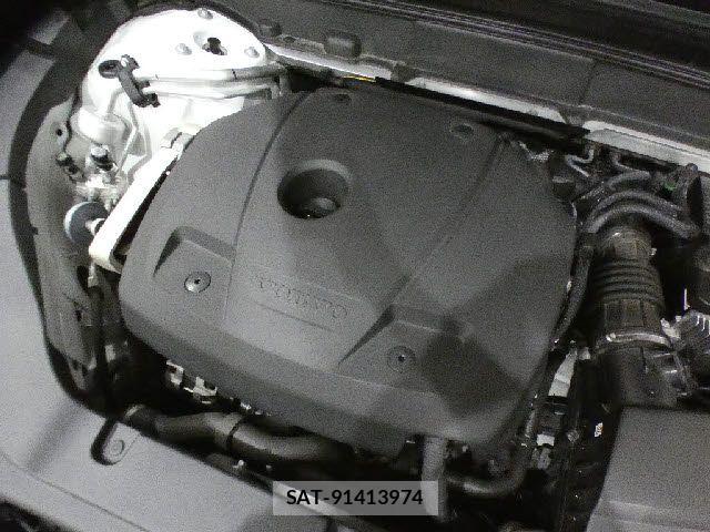 Volvo XC60 2019-12 7226825-6