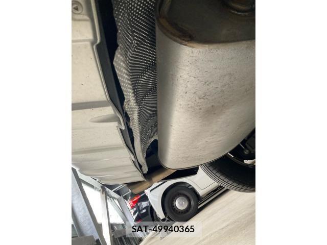 Volvo XC60 2011-08 7226823-10