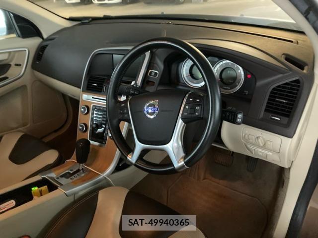 Volvo XC60 2011-08 7226823-12