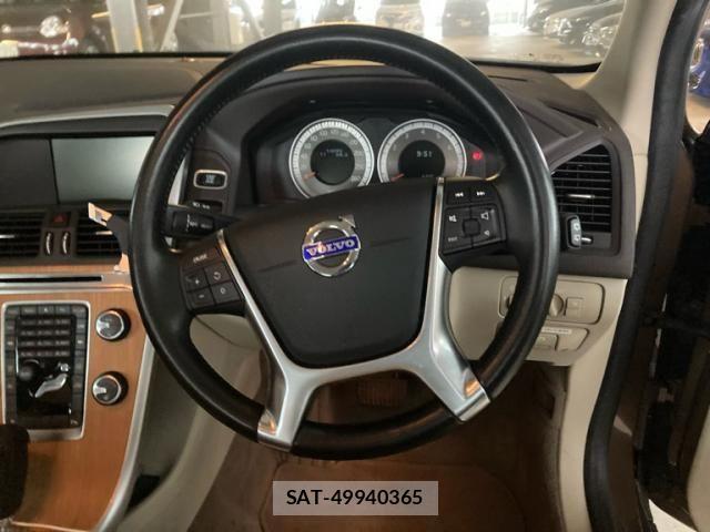 Volvo XC60 2011-08 7226823-16