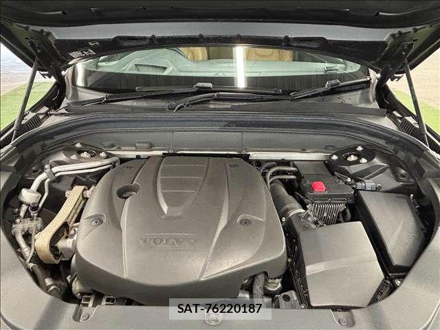 Volvo XC60 2020-11 7252758-11