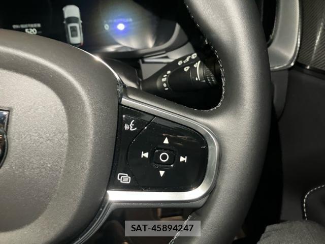 Volvo XC60 2025-04 7273235-15
