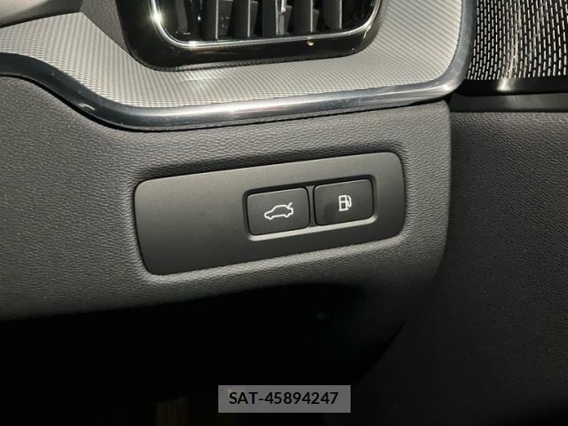 Volvo XC60 2025-04 7273235-17