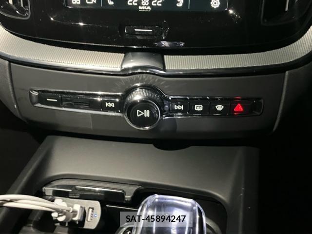 Volvo XC60 2025-04 7273235-27