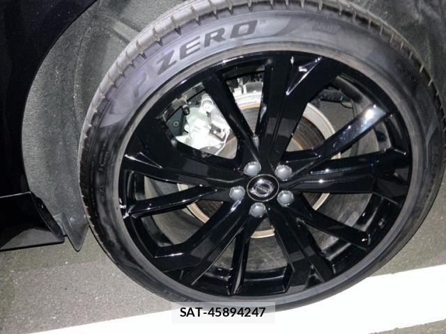 Volvo XC60 2025-04 7273235-6