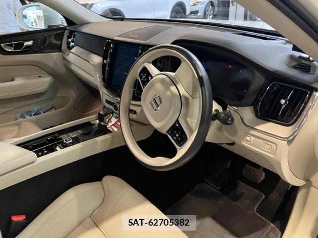 Volvo XC60 2020-07 7330998-11