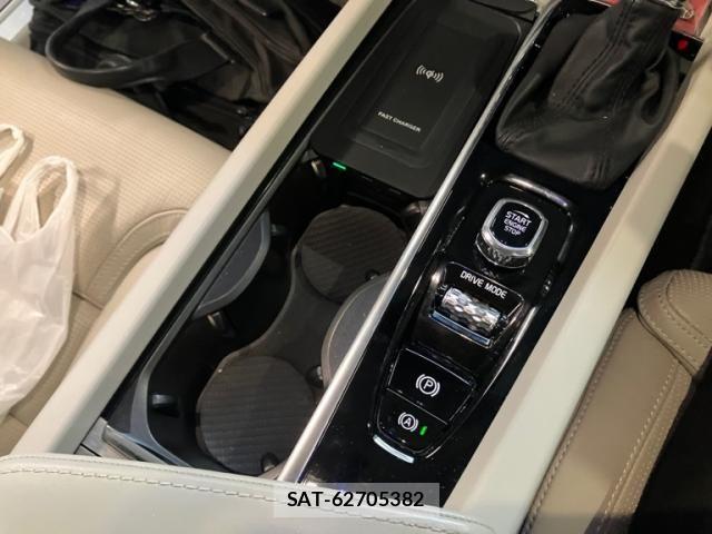 Volvo XC60 2020-07 7330998-24