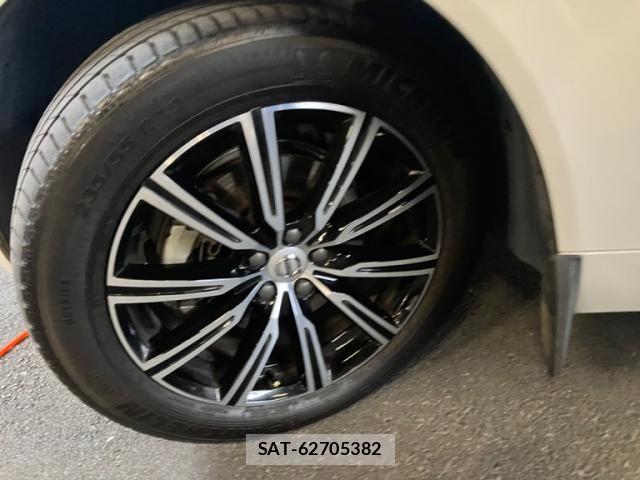 Volvo XC60 2020-07 7330998-6