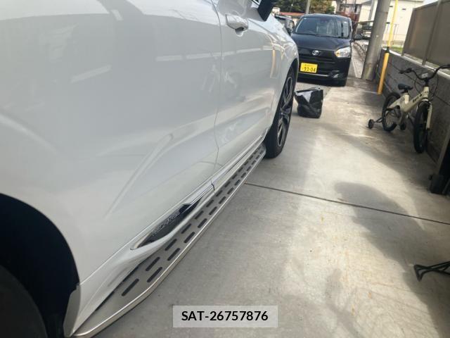 Volvo XC60 2022-03 7330997-10