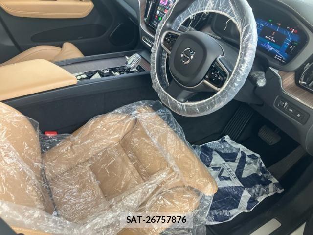 Volvo XC60 2022-03 7330997-20