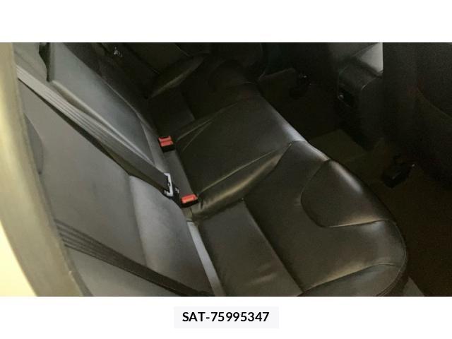 Volvo XC60 2015-06 7331001-12