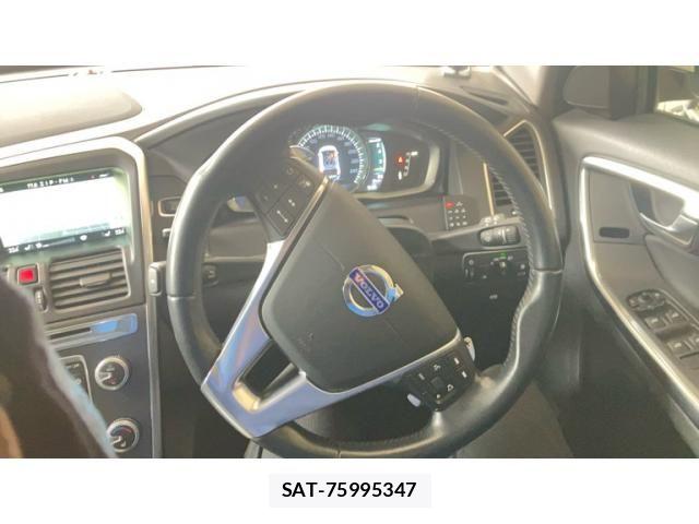 Volvo XC60 2015-06 7331001-16