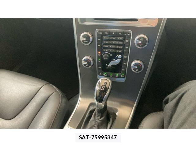 Volvo XC60 2015-06 7331001-19