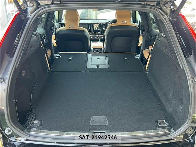 Volvo XC60 2020-03 7360372-17