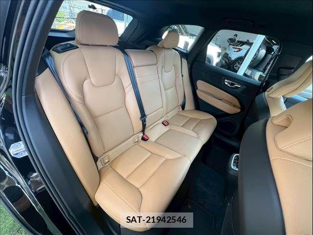 Volvo XC60 2020-03 7360372-6