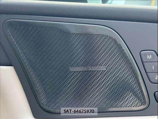 Volvo XC60 2021-06 7360373-9