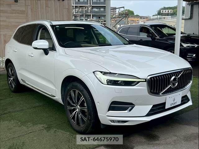 Volvo XC60 2021-06 7360373-15