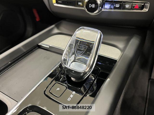 Volvo XC60 2025-09 7360375-9