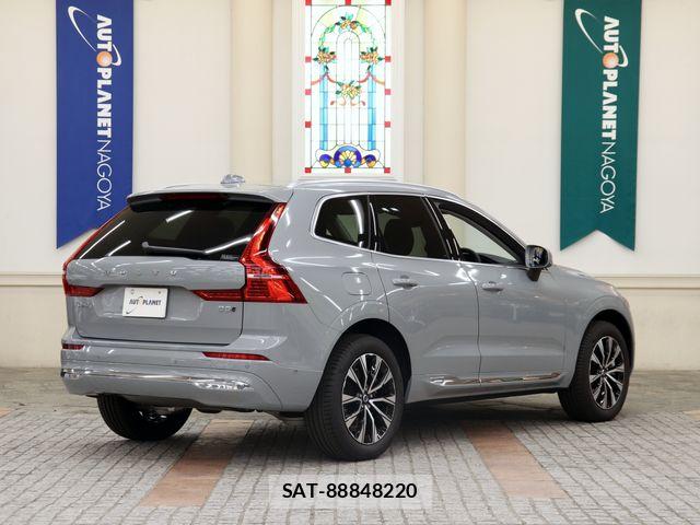 Volvo XC60 2025-09 7360375-2