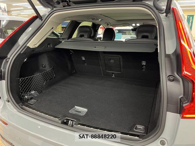 Volvo XC60 2025-09 7360375-6