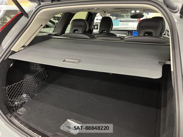 Volvo XC60 2025-09 7360375-7