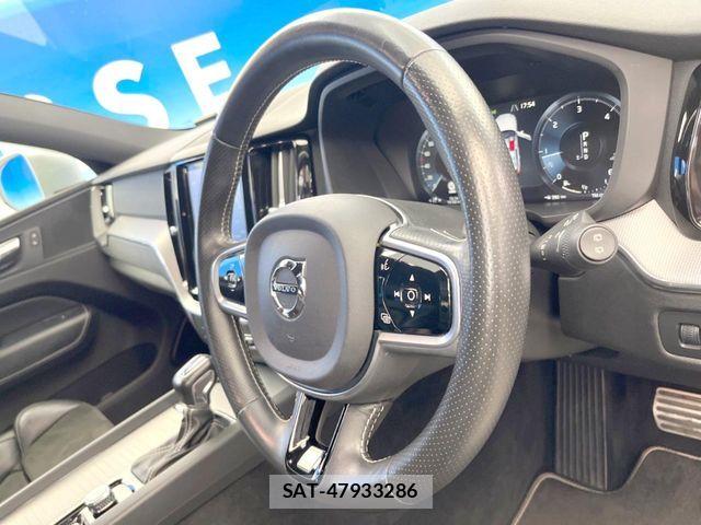 Volvo XC60 2018-05 7360374-11