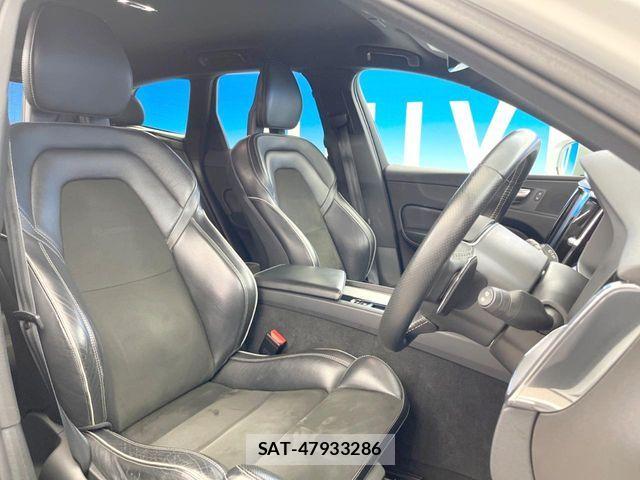 Volvo XC60 2018-05 7360374-8